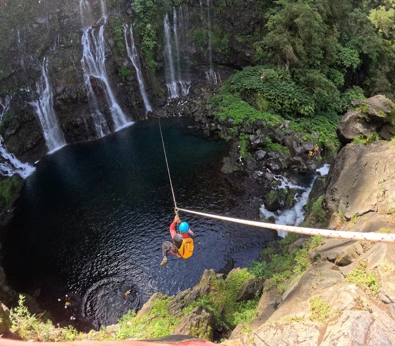 Canyon Adventure, Canyoning Reunion Island — image 6