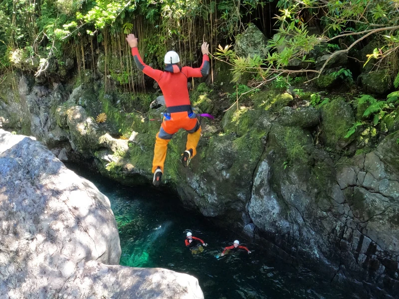 Canyon Adventure, Canyoning Reunion Island — image 8