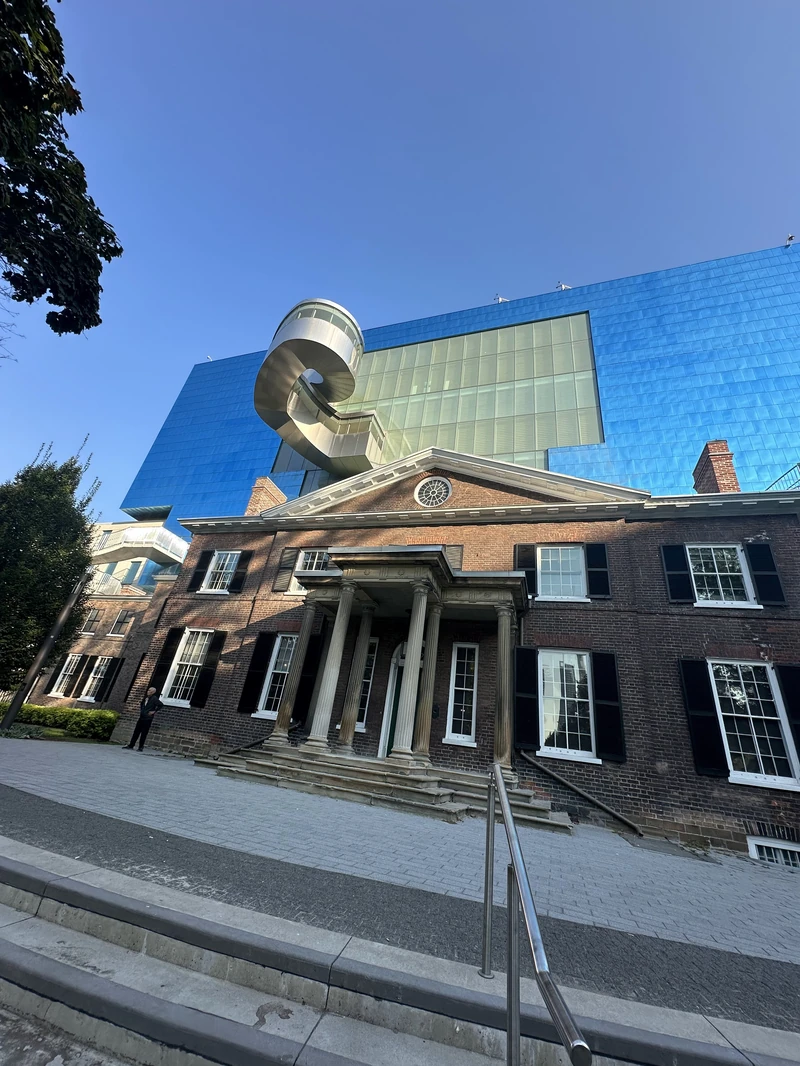Art Gallery of Ontario — image 10