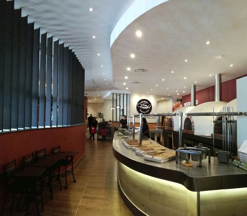 San Fernando's Grillhouse & Woodfired Pizzeria — image 1
